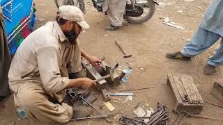 Pakistani Amazing Hard Workers in Pakistani Truck Workshop  Pakistani Trucks [upl. by Kimball]