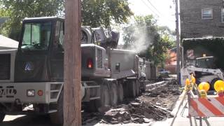 Gradall XL4100 Excavator Digging amp Dumping In Tight Quarters Forest Park Il [upl. by Aicirtal]