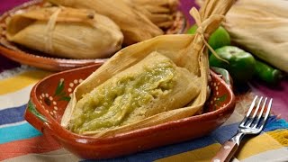 Cómo Hacer Tamales Verdes [upl. by Nattirb]