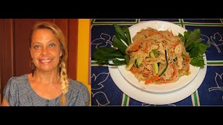 AntipastoSpaghetti di riso con verdure e polloAppetizerRice noodles in Koreanstyle Taty Italia [upl. by Tannie]