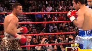 Marco Antonio Barrera vs Prince Naseem Hamed [upl. by Ainoda]