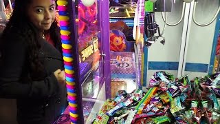 Sweet Candy Crane  Claw Machine Wins [upl. by Bagger]